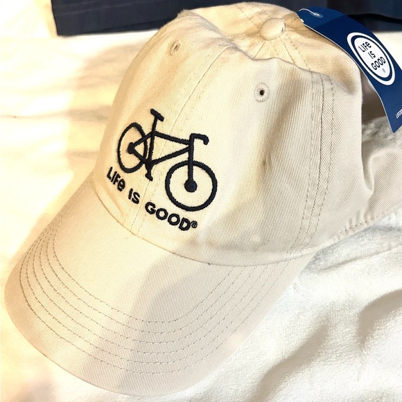 NEW…LIFE IS GOOD brand 4 PIECE SET. Shirt, Hat, Tote and small bag - Picture 11 of 13